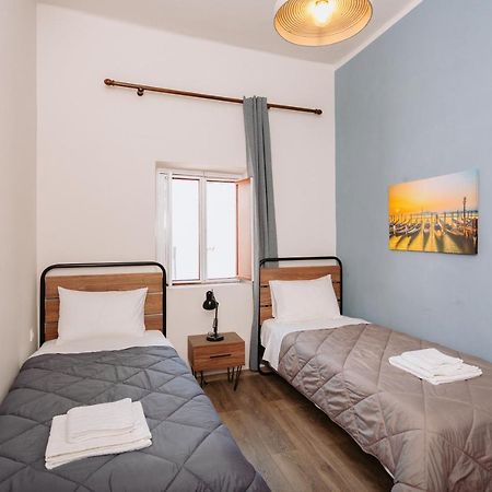 Rhodes Old Town Apartment Manos Rhodes City Bagian luar foto