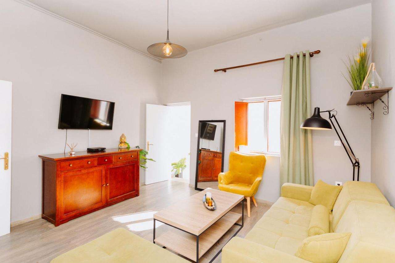 Rhodes Old Town Apartment Manos Rhodes City Bagian luar foto